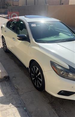 نيسان ألتيما